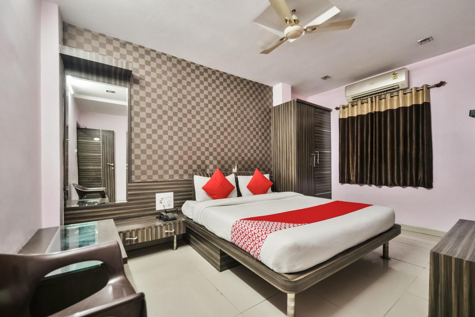 Oyo Hotel Ajanta Hamirgarh Kültér fotó